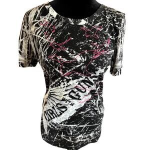 Girls with Guns crew neck, short sleeve T-shirt, Women's size XL